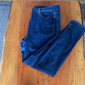 Lane Bryant size 16 skinny jeans